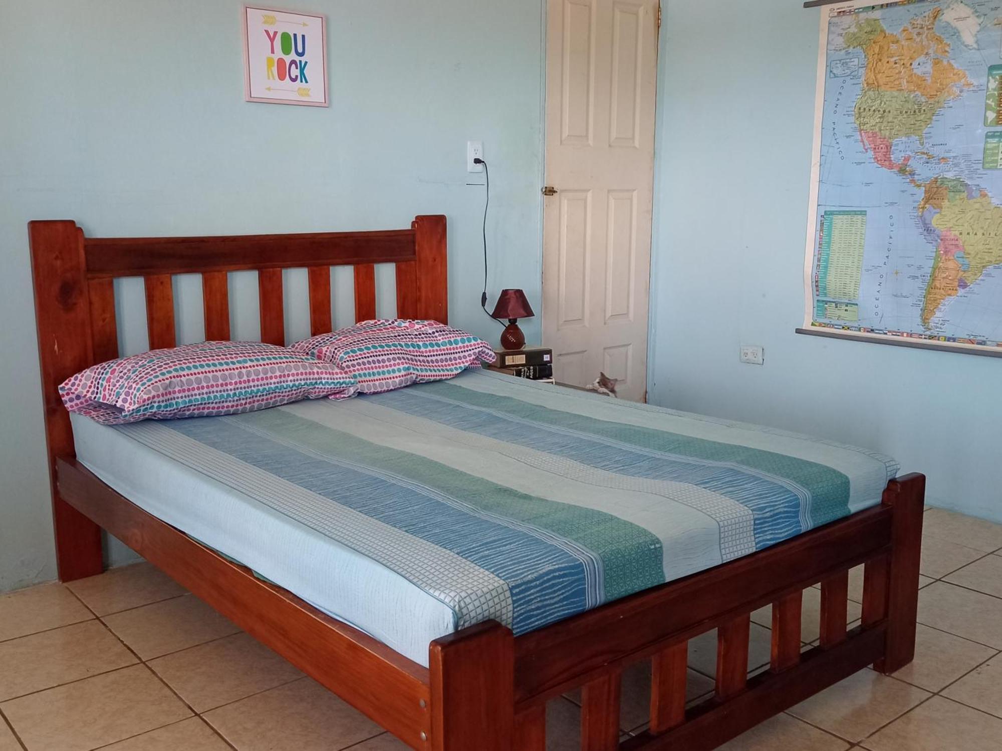 Arturo Homestay Cariari (Limon)